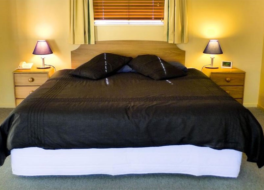 king or queen-size beds in all rooms